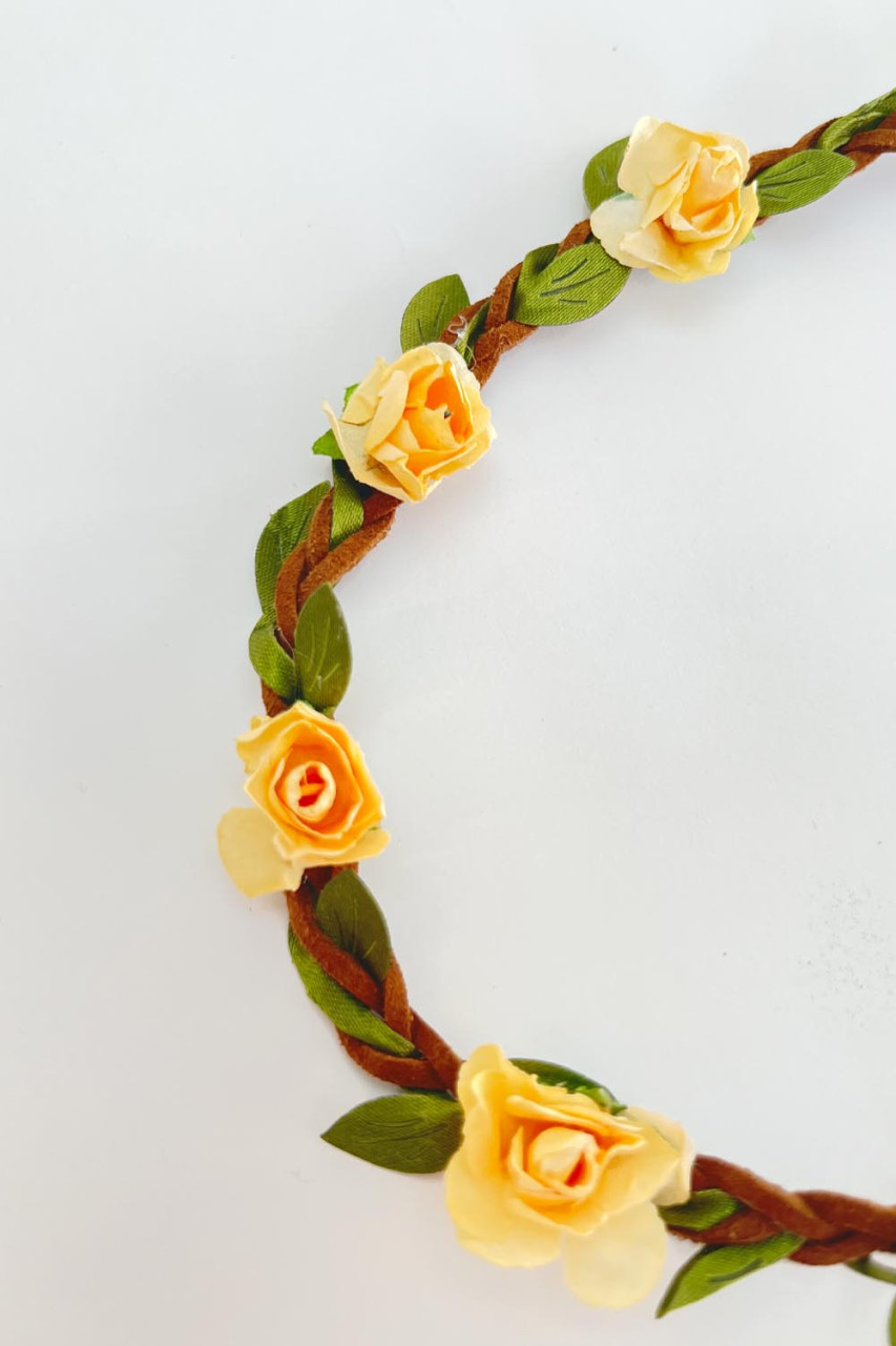 Vorschau: filigranes Haarband mit kleinen gelben Blüten